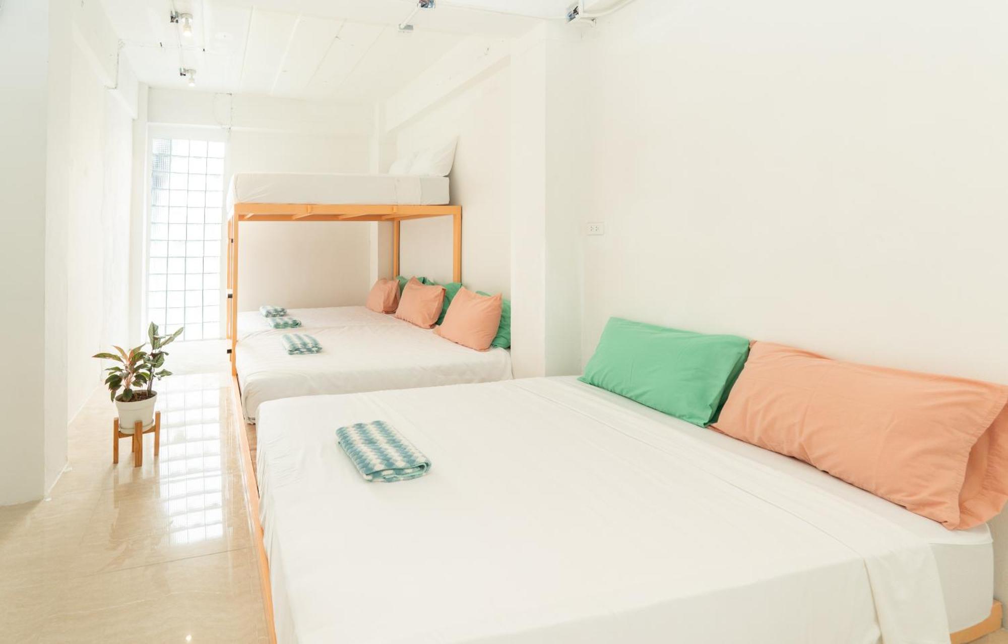 Easy Sunday Khaosan Bangkok Hotel Exterior foto