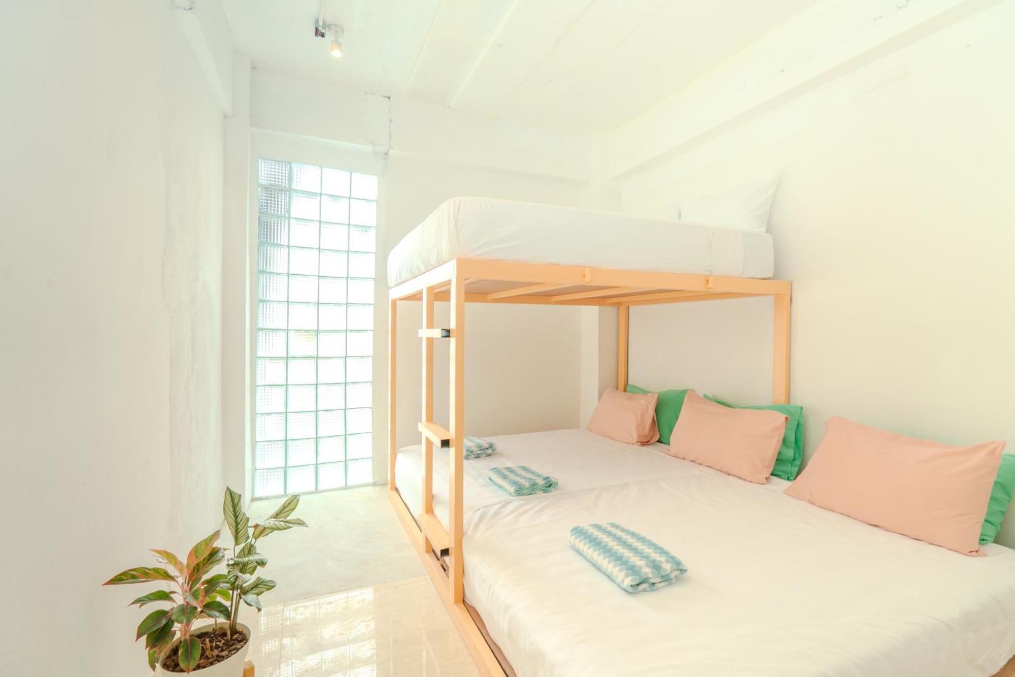 Easy Sunday Khaosan Bangkok Hotel Exterior foto