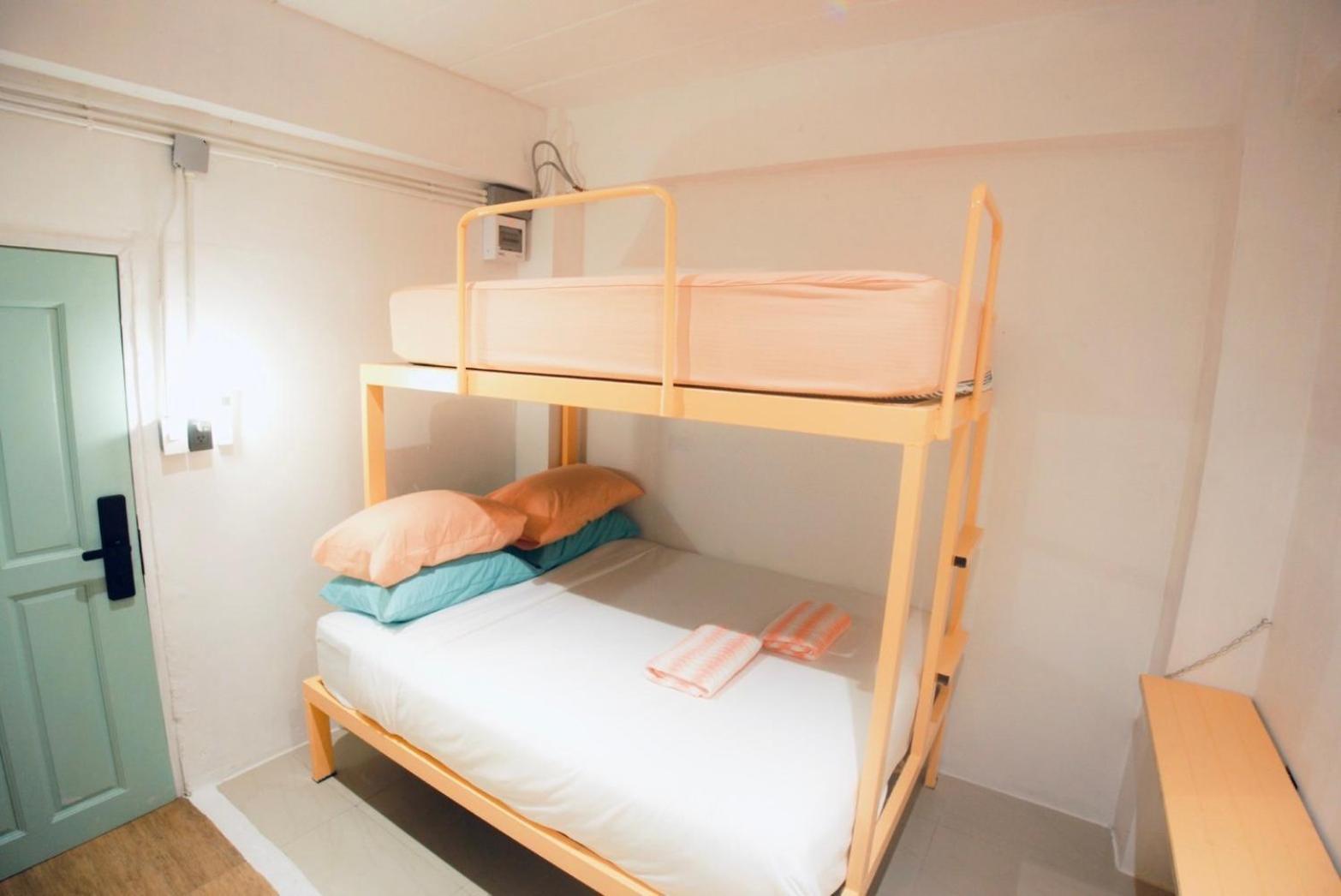 Easy Sunday Khaosan Bangkok Hotel Exterior foto