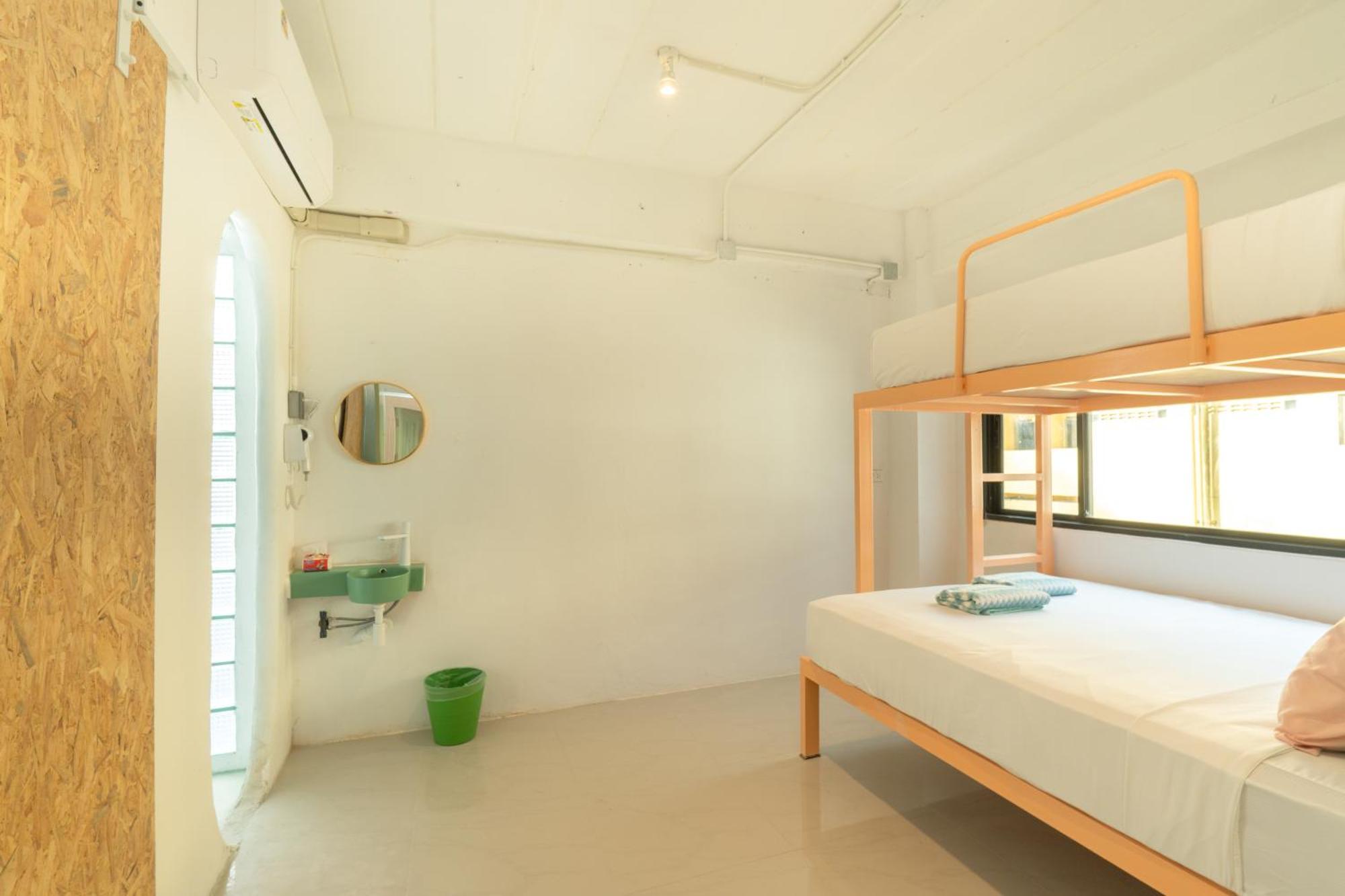 Easy Sunday Khaosan Bangkok Hotel Exterior foto