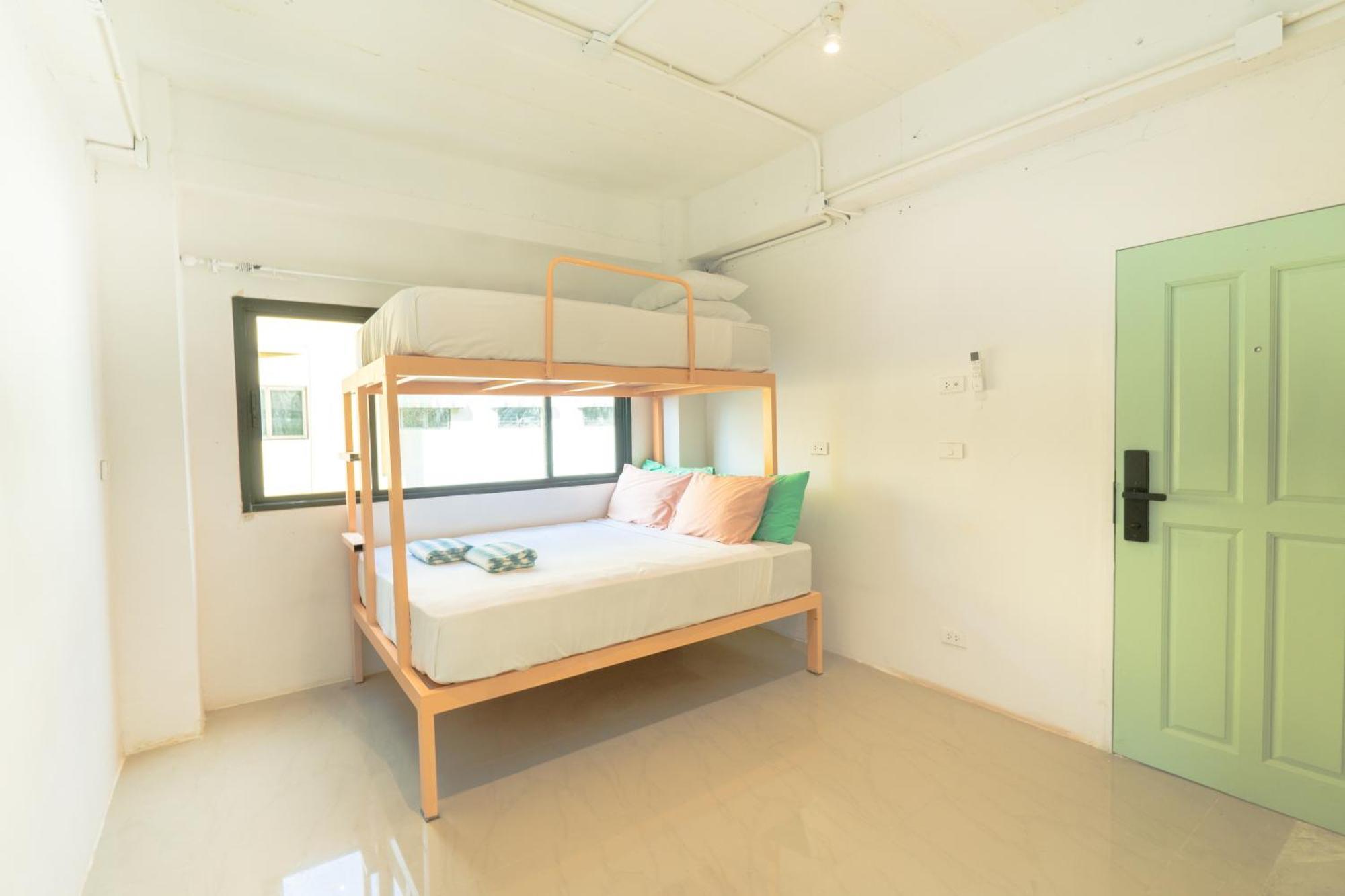 Easy Sunday Khaosan Bangkok Hotel Exterior foto
